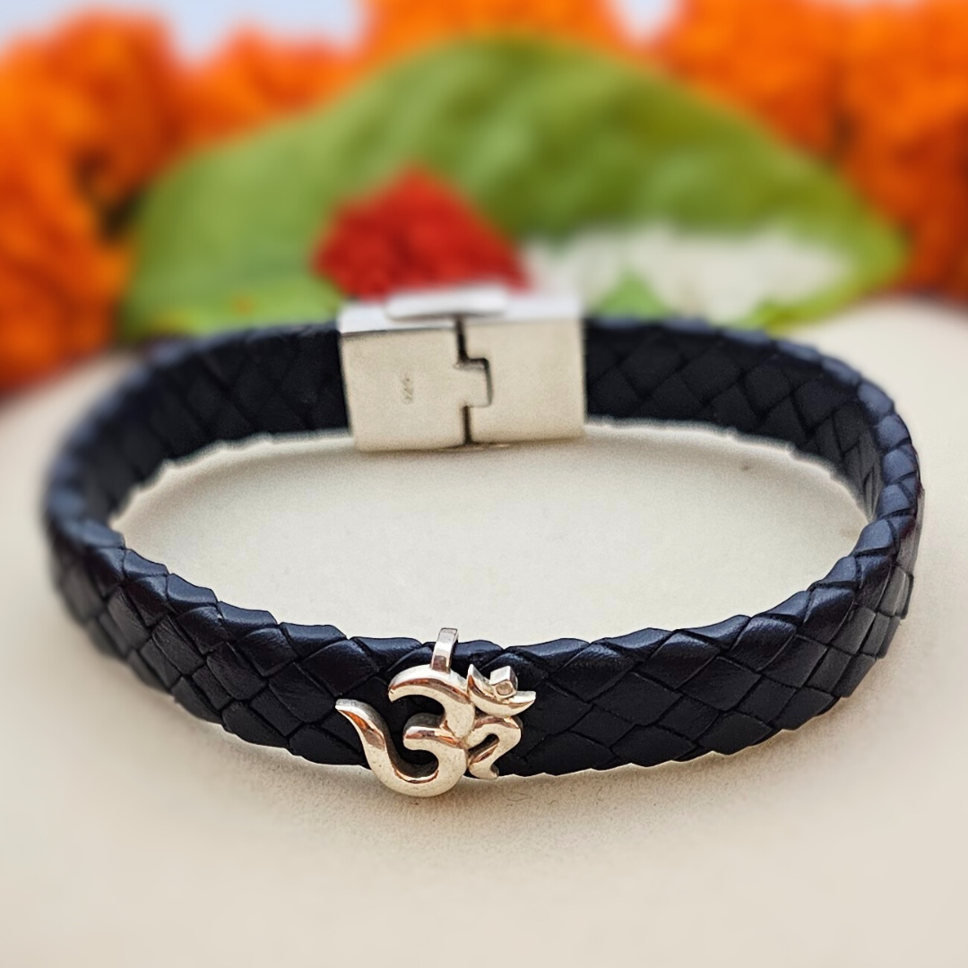 OM Silver leather bracelet