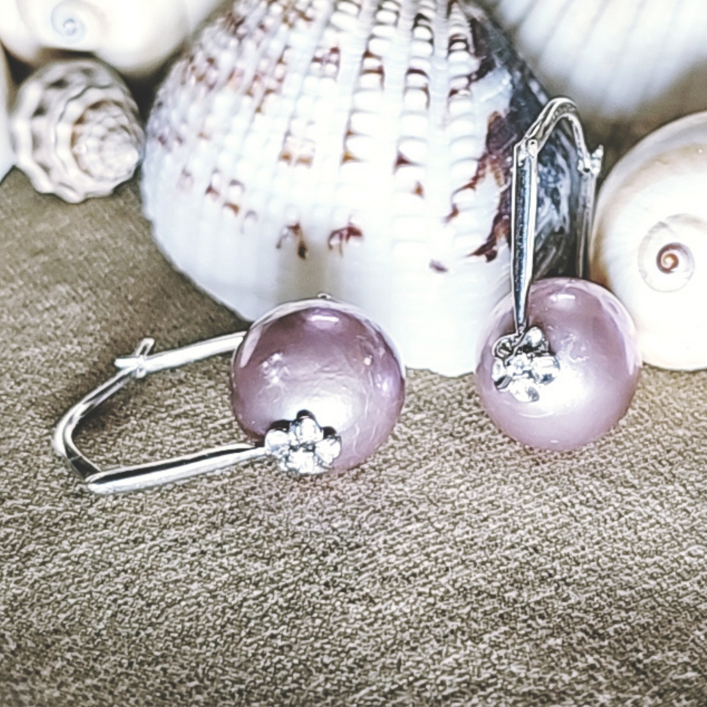 Cute Pearly Hoop Earrings in 925 Silver