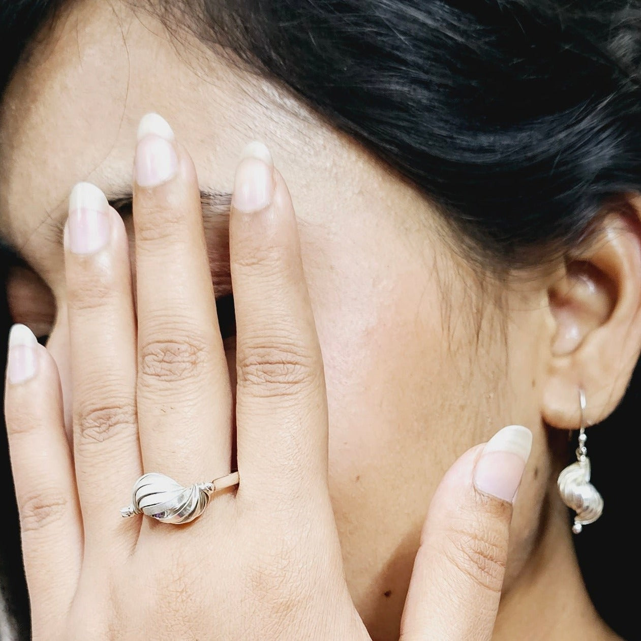 Shell Statement Ring