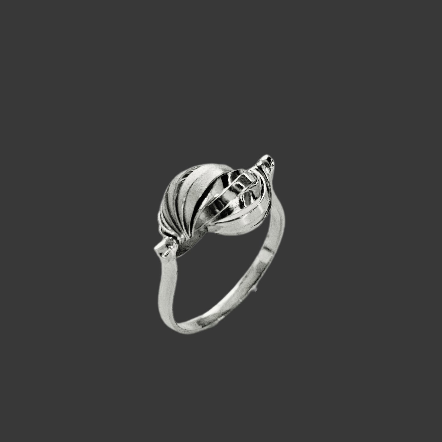 Shell Statement Ring