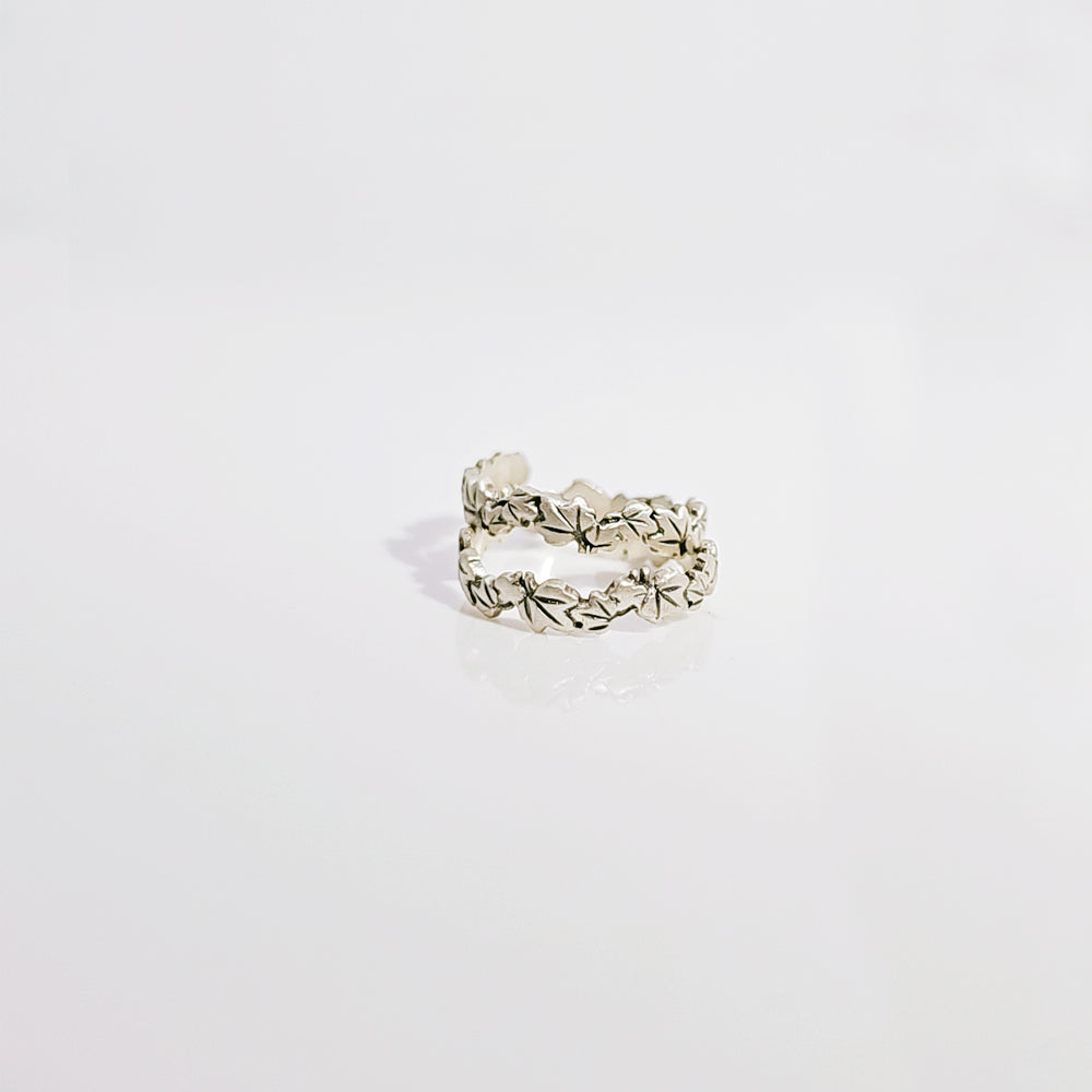 Maple Leaf Toe Ring in Oxidised 925 Silver