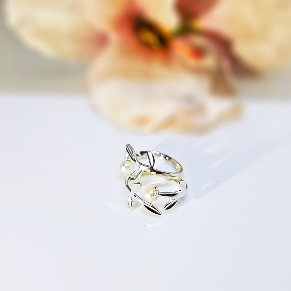 Leafy Pearly Toe Ring in 925 Silver