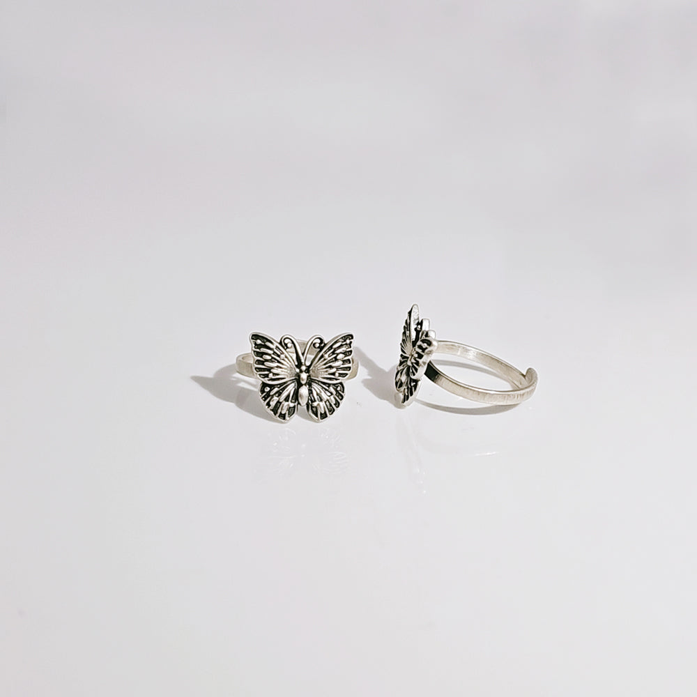 Butterfly Toe Ring in Oxidised 925 Silver