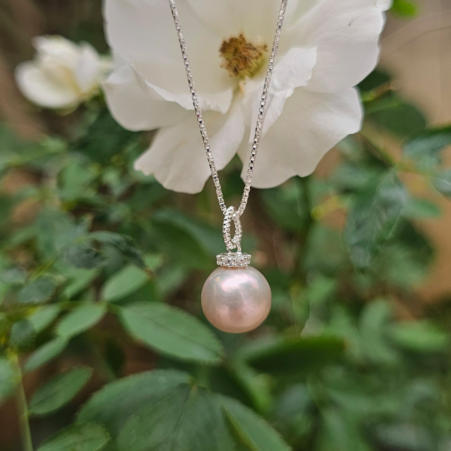 Glimmering Pearl Ball Necklace