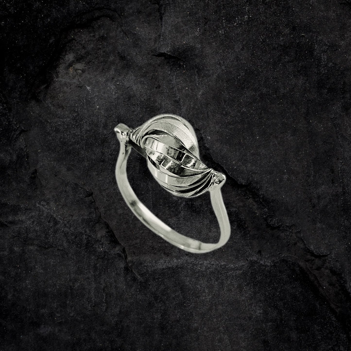 Shell Statement Ring