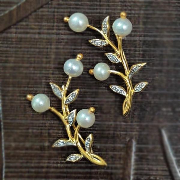 The Leafy Twig Earcuff in 925 Silver and Yellow Plating