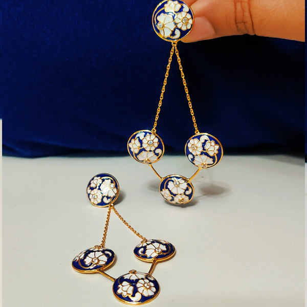 Glorious Round Swing Earring