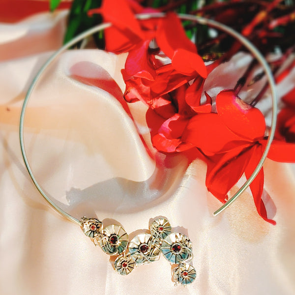 Auburn Hustly Bustly Necklace