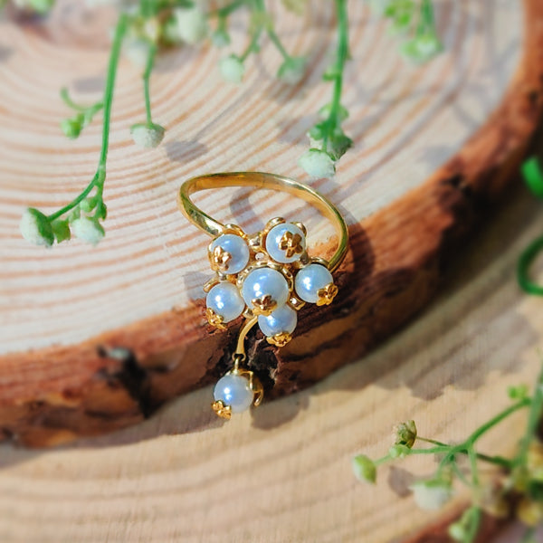 Charming Pearly Kopal Ring
