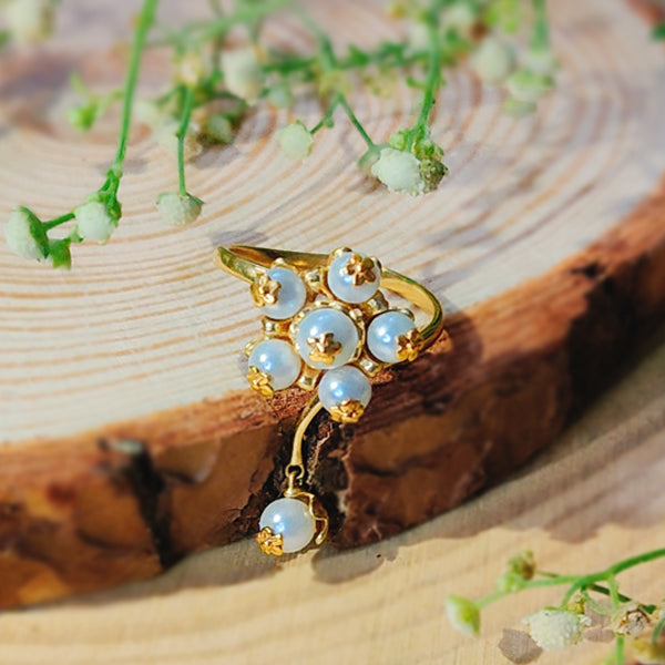 Charming Pearly Kopal Ring