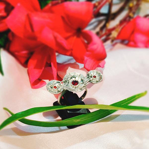 Auburn Trinity Ring
