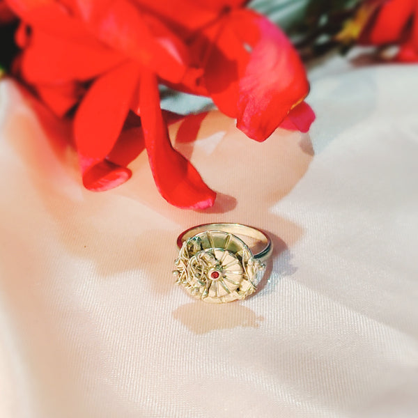 Auburn Rotating Circle Ring