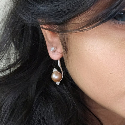 Pearly Dangle Earrings in 925 Silver