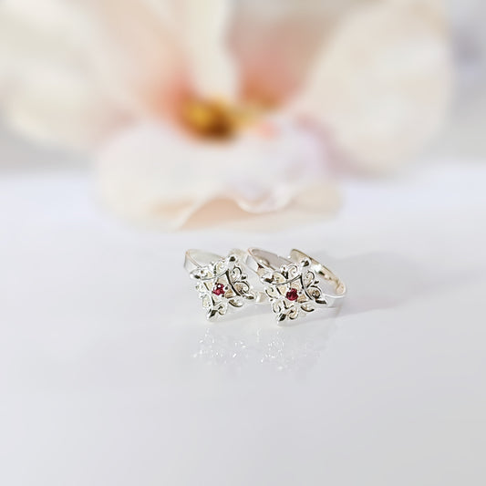 Beautiful Filigree Red Zircon Toe Ring in 925 Silver