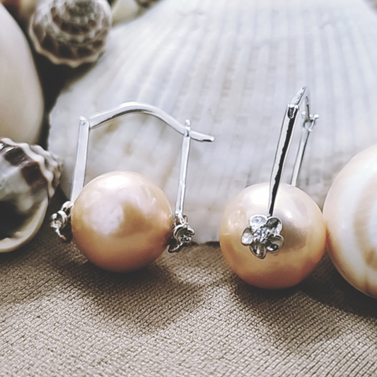 Cute Pearly Hoop Earrings in 925 Silver