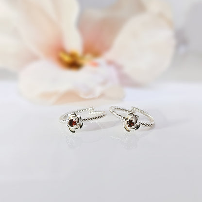 Rose with Red Garnet Toe Ring in 925 Silver