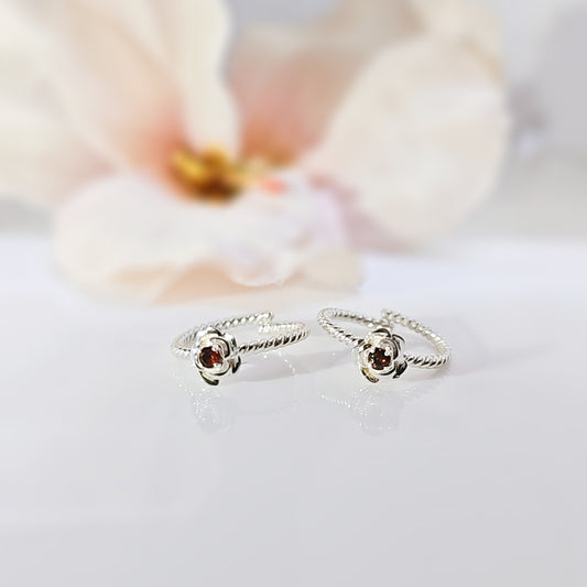 Rose with Red Garnet Toe Ring in 925 Silver
