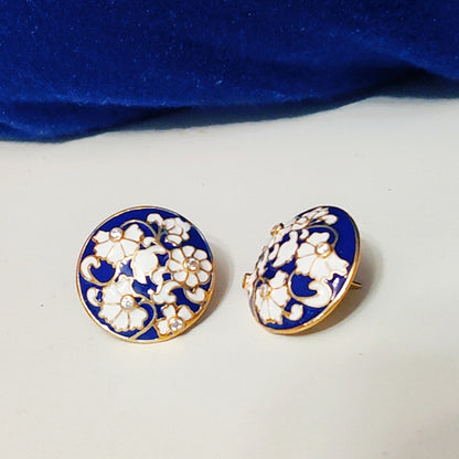 Glorious Round Bold Button Studs Earring