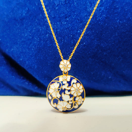 Shiny Flower Power Necklace