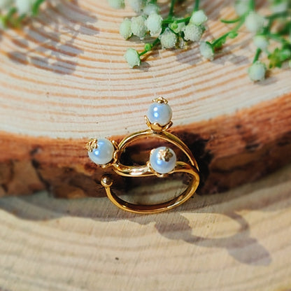 Moving with the Flow Ring
